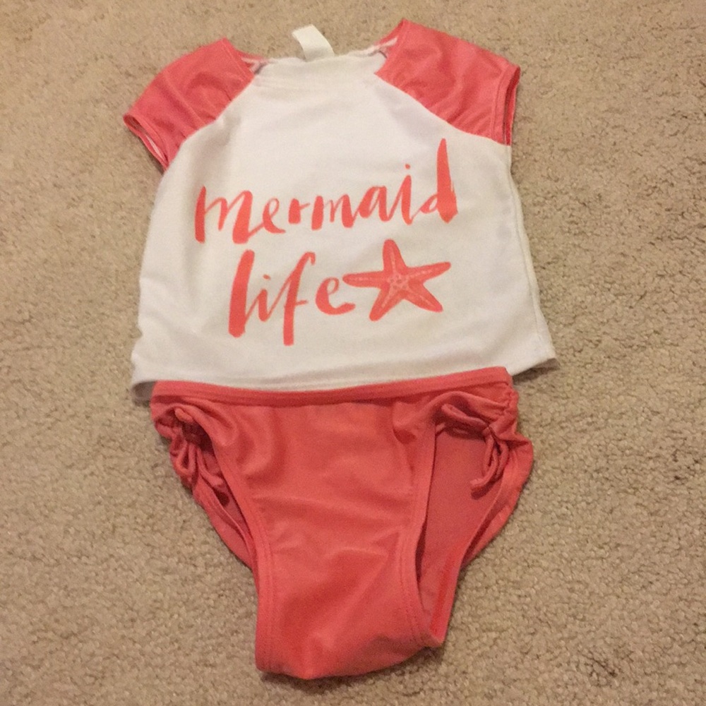 2T Old Navy Swimsuit